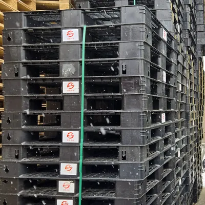 Recycled plastic pallets in storage