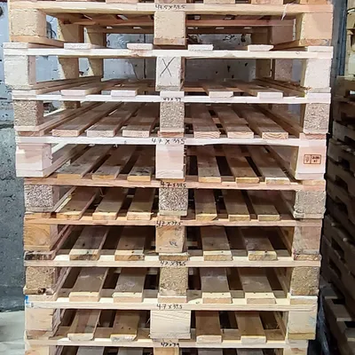 Heat-treated pallet with HT stamp visible
